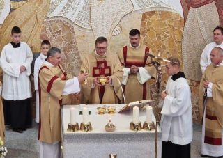 Biskup Šajgalík pozýva na svätú omšu pri 23. výročí Ordinariátu OS SR a OZ