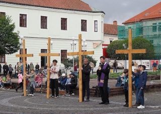 Tradičná Via Crucis Tyrnaviensis opäť spojí veriacich v uliciach Trnavy