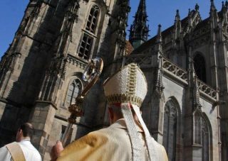 Košický Dóm sv. Alžbety pozýva na večerné prehliadky a organový koncert