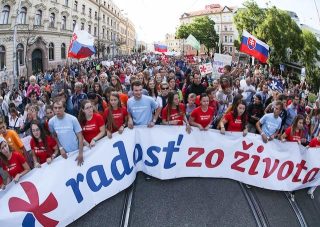 K Národnému pochodu za život vznikol singel interpretov MOMO a YAEL