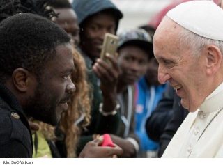 Katolícka charita vyhlásila fotosúťaž Čo robia migranti na Slovensku?