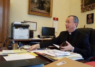 Fórum kresťanských inštitúcii pozýva na diskusiu vladykom Vasiľom