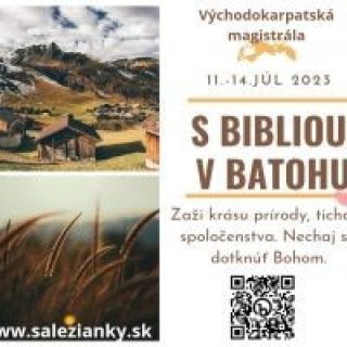 S Bibliou v batohu