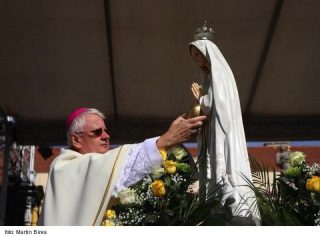 Modlíme sa spolu s Pannou Máriou, pozýva rožňavský biskup Stolárik