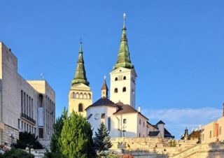Žilinská diecéza si pripomína výročie posviacky katedrálneho chrámu