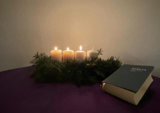 Hnutie Svetlo – Život s farnosťou Kráľovnej Pokoja chystá Adventné večery