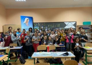 Rádio Mária sa aktívne pripojí k iniciatíve Milión detí sa modlí ruženec