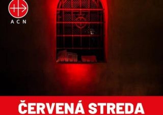 Načerveno rozžiarené pamiatky pripomenú aj u nás trpiacich pre vieru