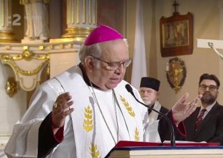 Trnavský arcibiskup Orosch povedie púť na sviatok Narodenia Panny Márie