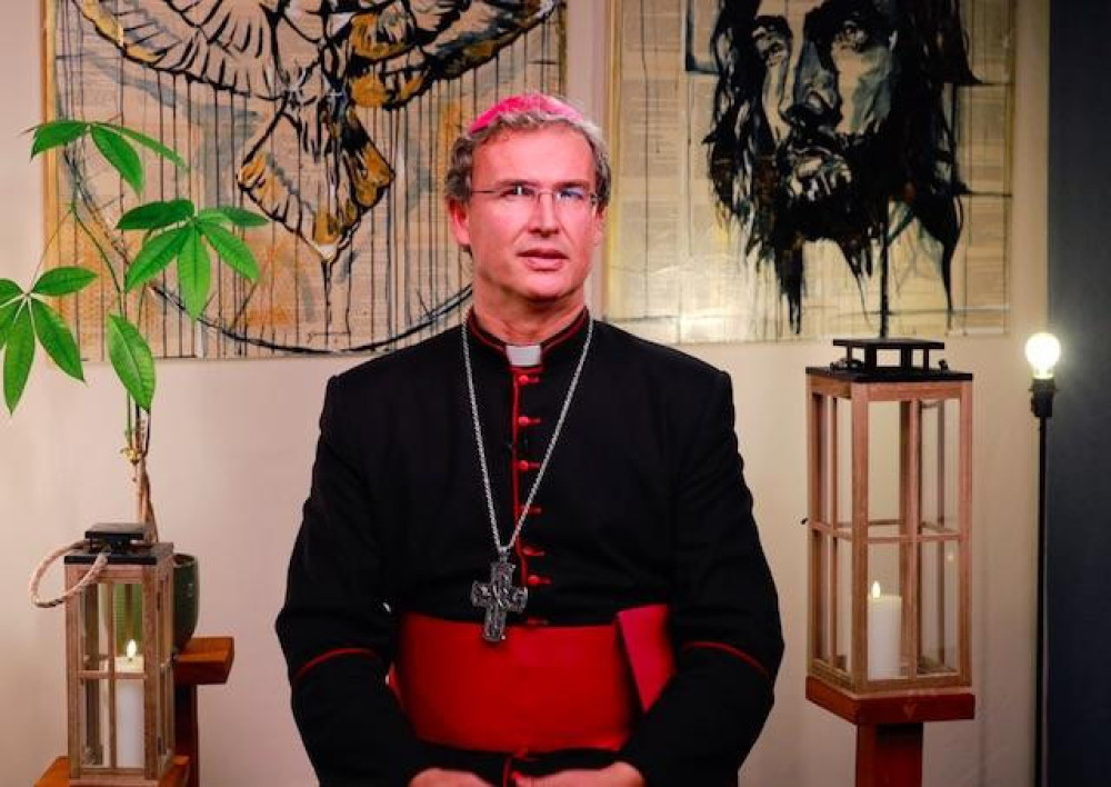 Biskup Trstenský predstavuje Deň odprosenia. Ako uzdraviť rany z minulosti