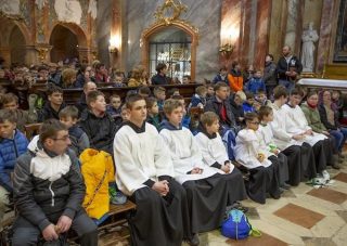 Saleziáni a TYMIAN pozývajú na adventné miništrantské online stretnutia