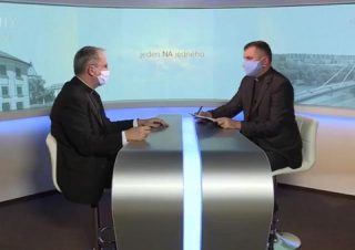 TV LUX prinesie mimoriadne reláciu Jeden na jedného s predsedom KBS
