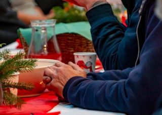 Trnava otvorí dvere solidarity: štedrá večera pre osamelých a ľudí bez domova